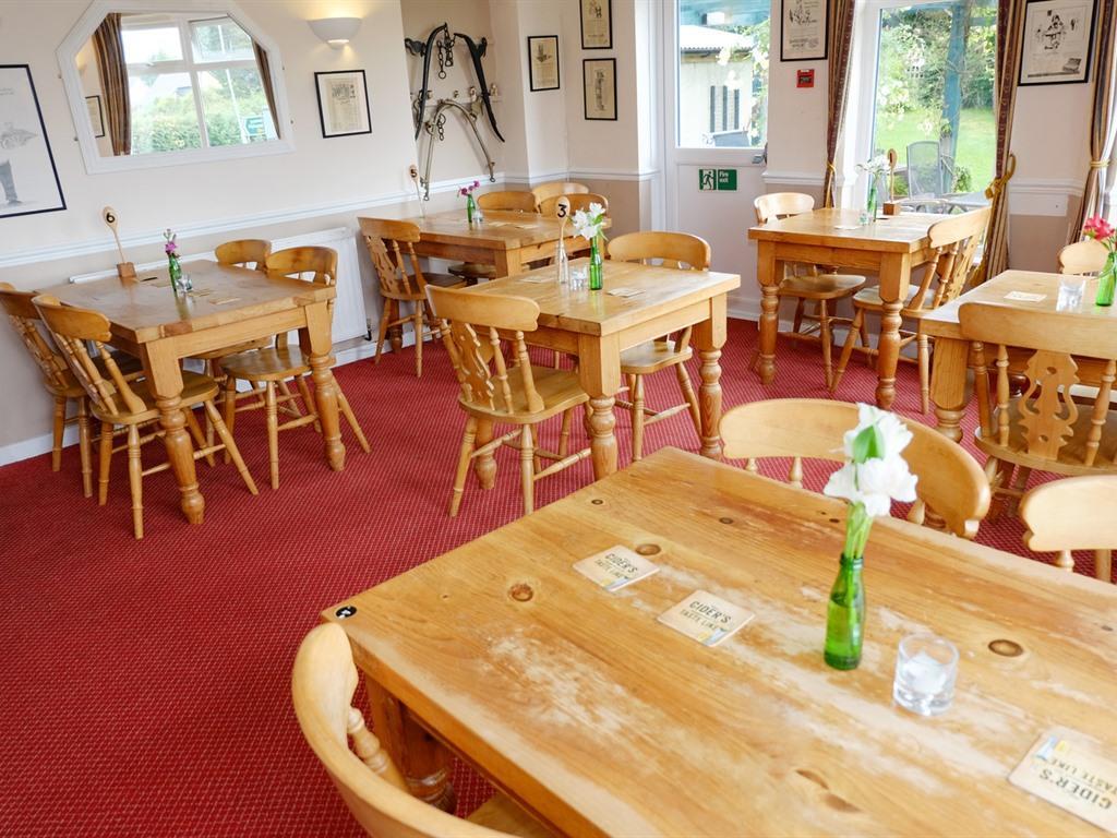 The Trout Inn Beulah Kültér fotó